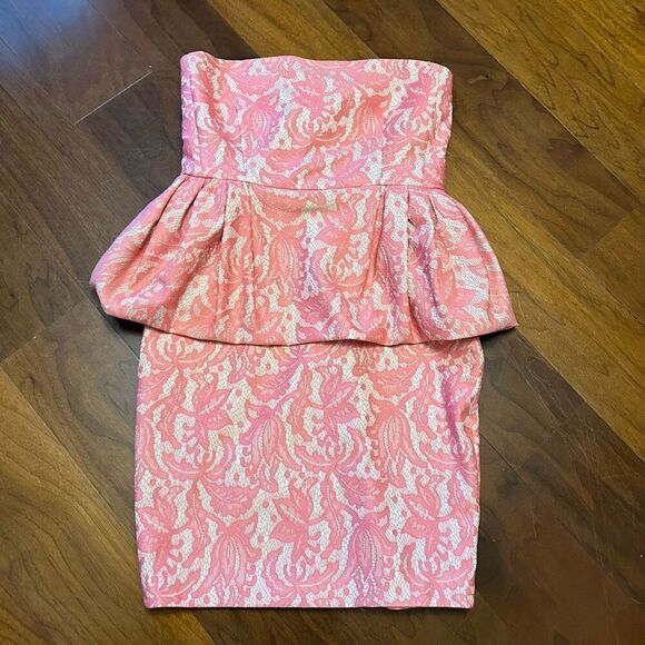 Zara women's strapless peplum lace tulip pink dress size medium - Picture 1 of 6